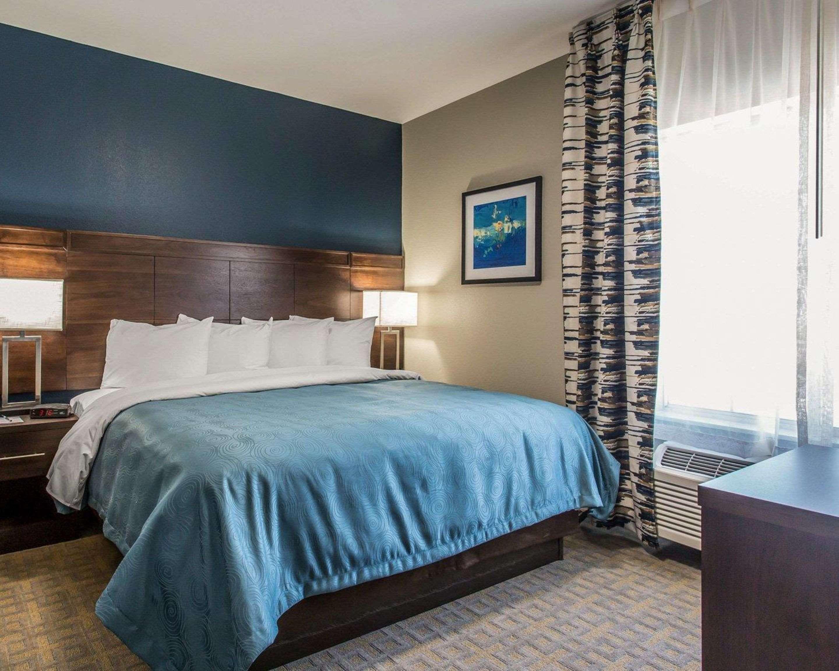 Mainstay Suites Midland Exteriör bild